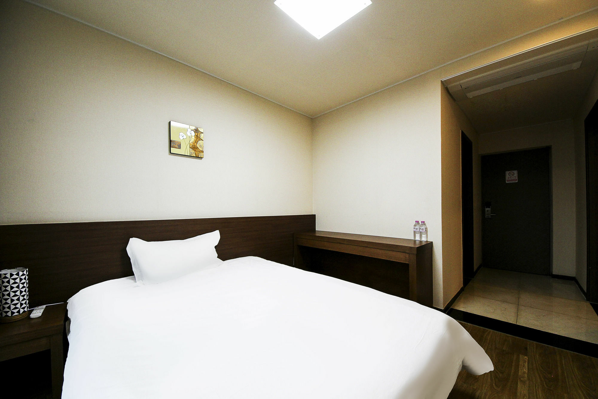 Jeju Jungmun Ocean Blue Hotel Seogwipo Exterior photo