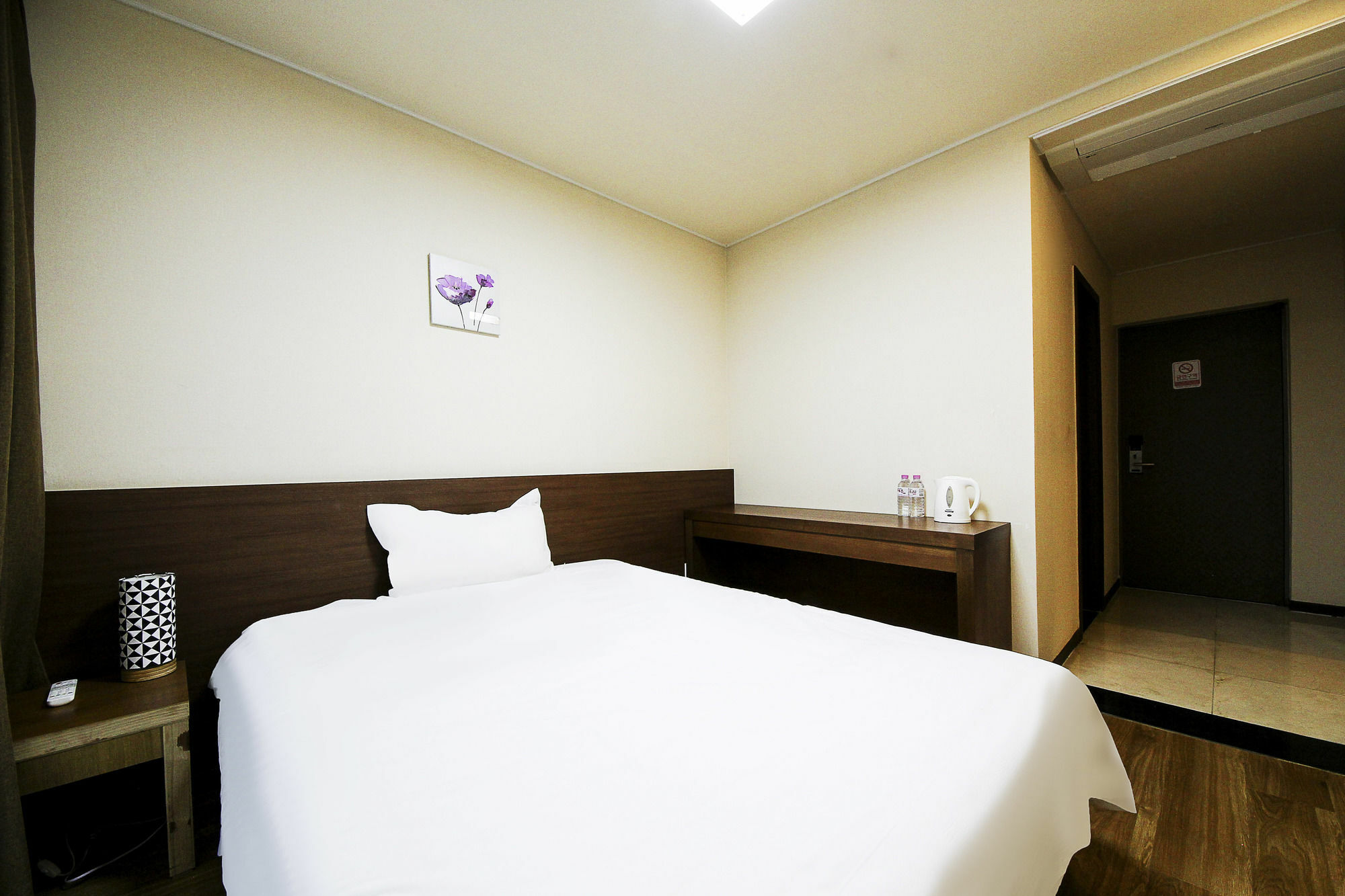 Jeju Jungmun Ocean Blue Hotel Seogwipo Exterior photo