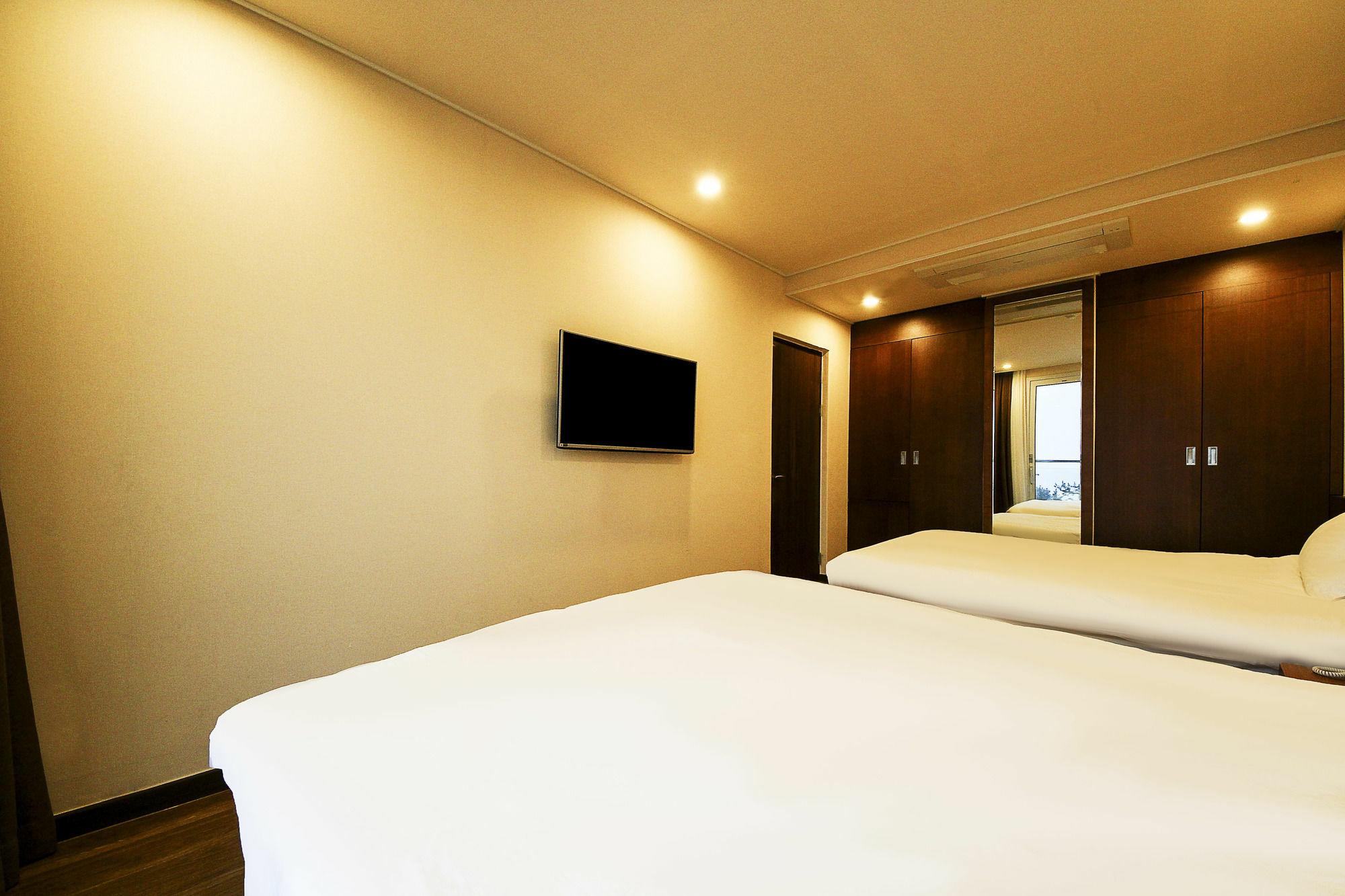 Jeju Jungmun Ocean Blue Hotel Seogwipo Exterior photo